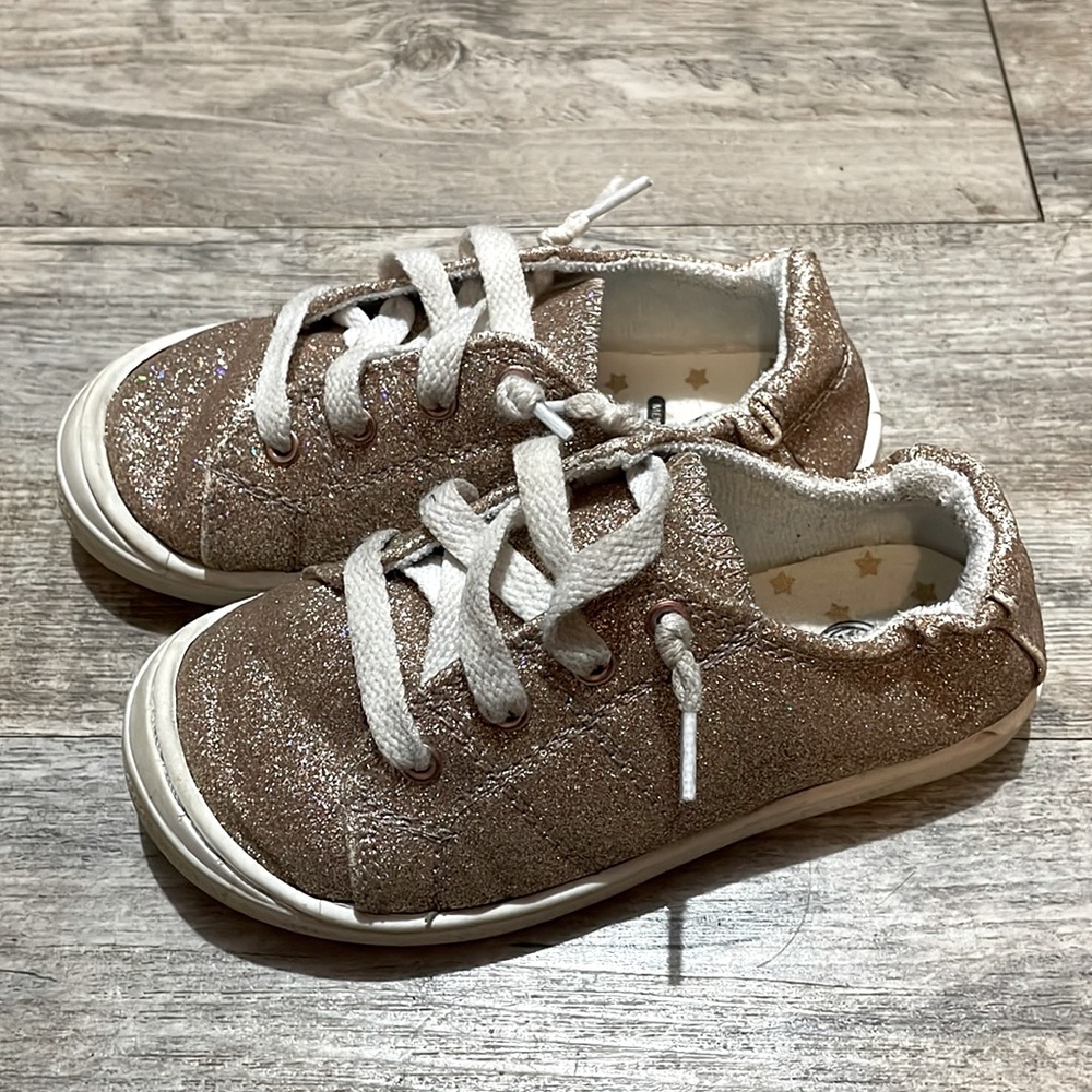 Size 10 toddler girls sneakers
